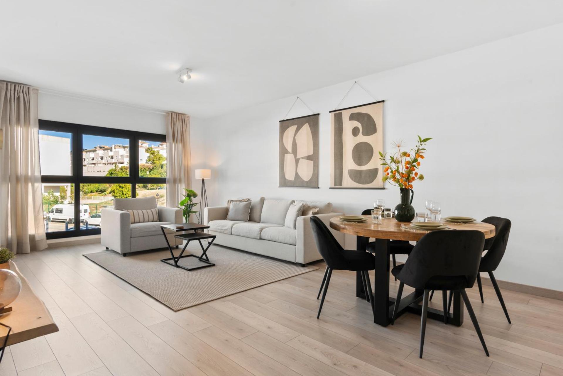 Beautiful 2-Bedroom Apartment Near Center And Beach Estepona Exterior foto