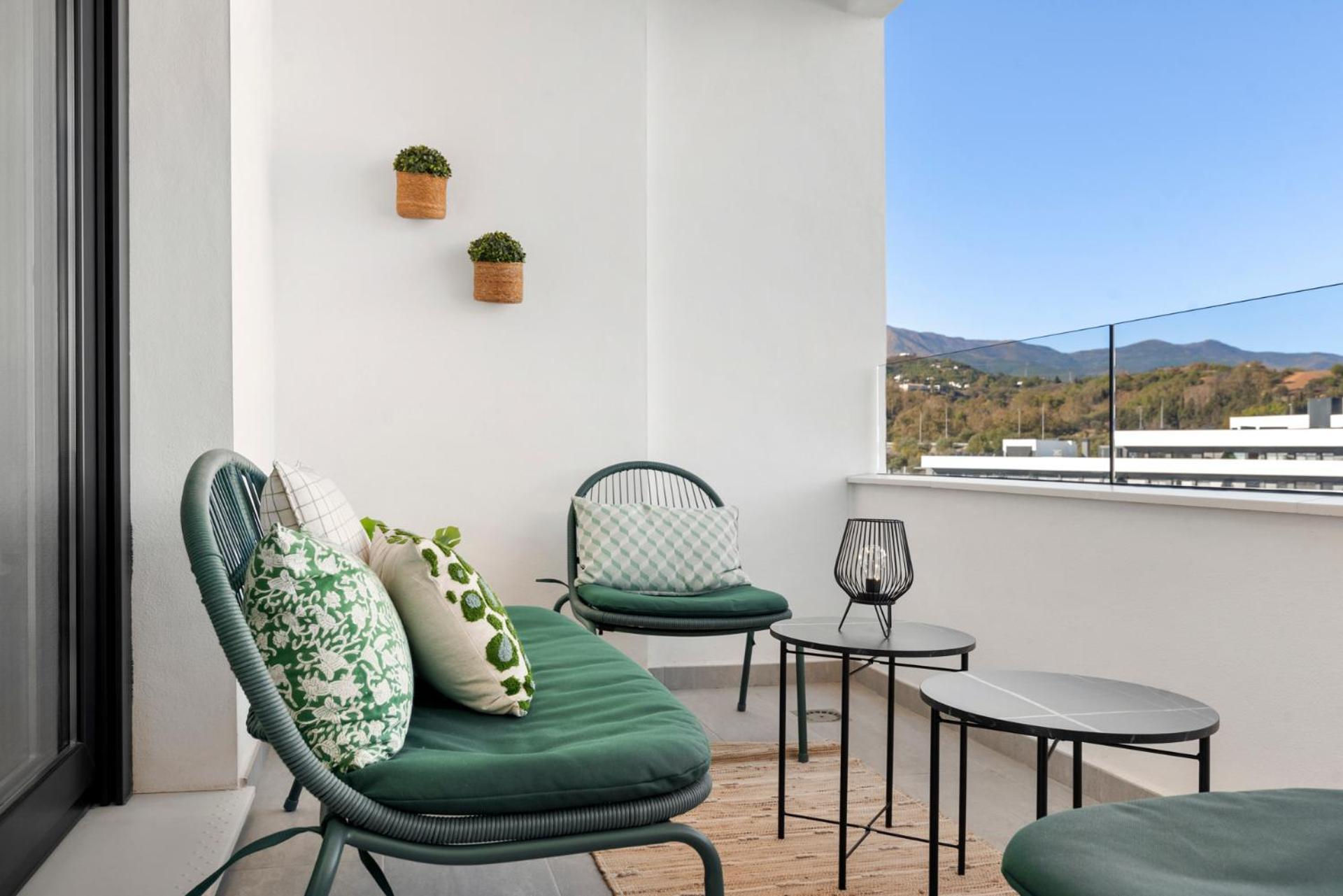 Beautiful 2-Bedroom Apartment Near Center And Beach Estepona Exterior foto