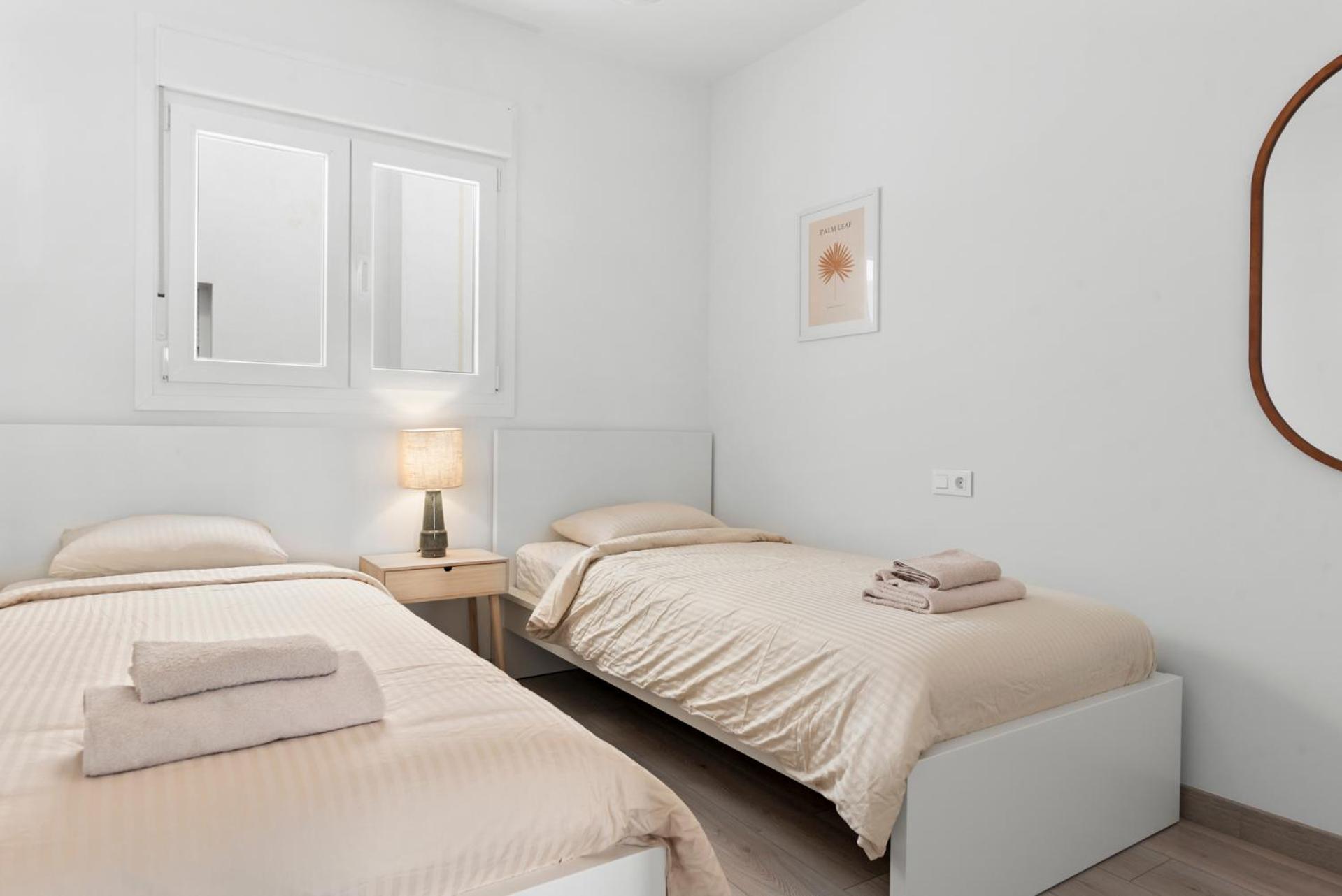 Beautiful 2-Bedroom Apartment Near Center And Beach Estepona Exterior foto